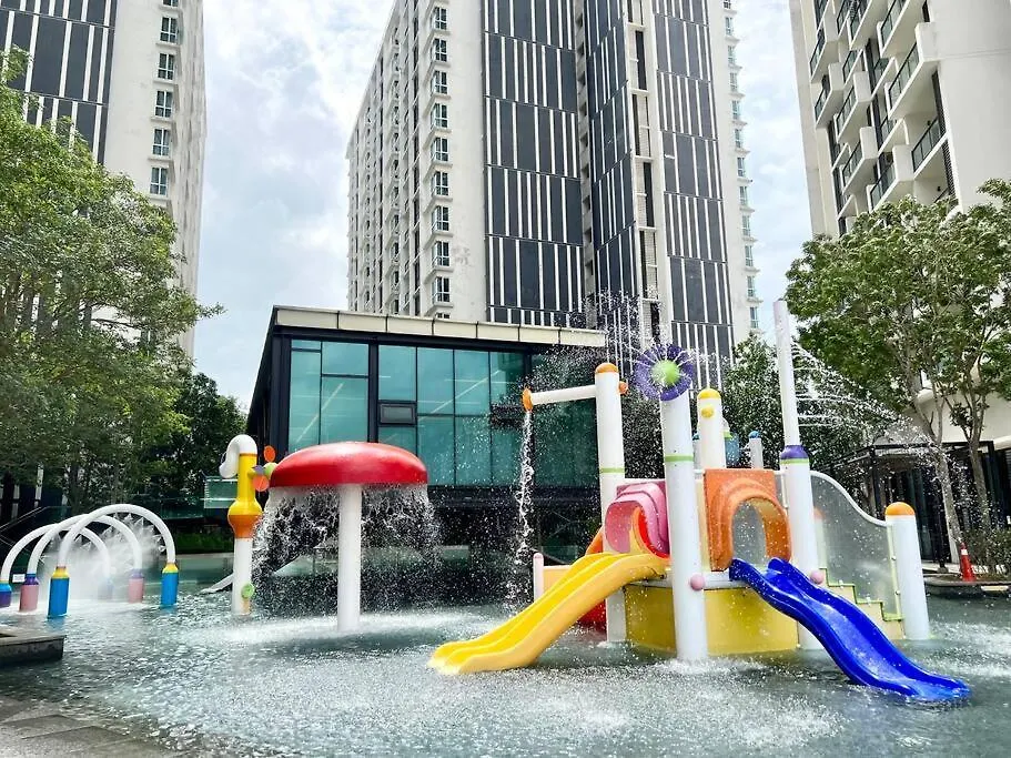 The Shore River Condo 3Br/7Pax/Wi-Fi/6Mindr2Jonker Malacca 0*,  Malaysia